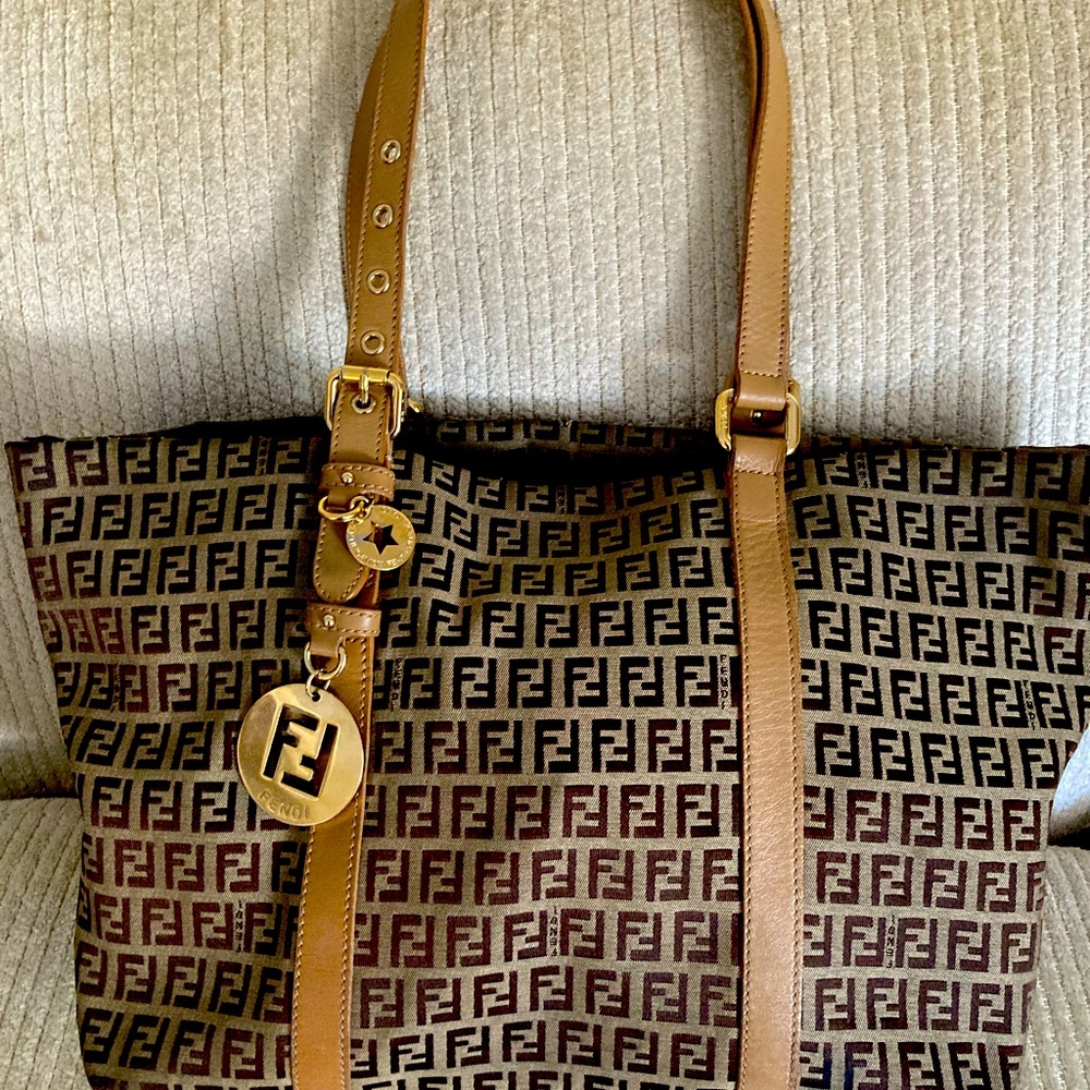 FENDI bag. With logo fobs.